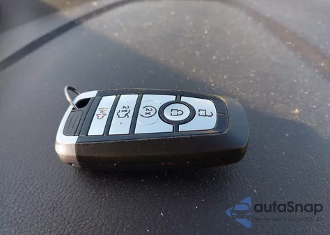 2017 Ford Fusion Titanium z USA, uszkodzony, nr VIN 3FA6P0D90HR231500